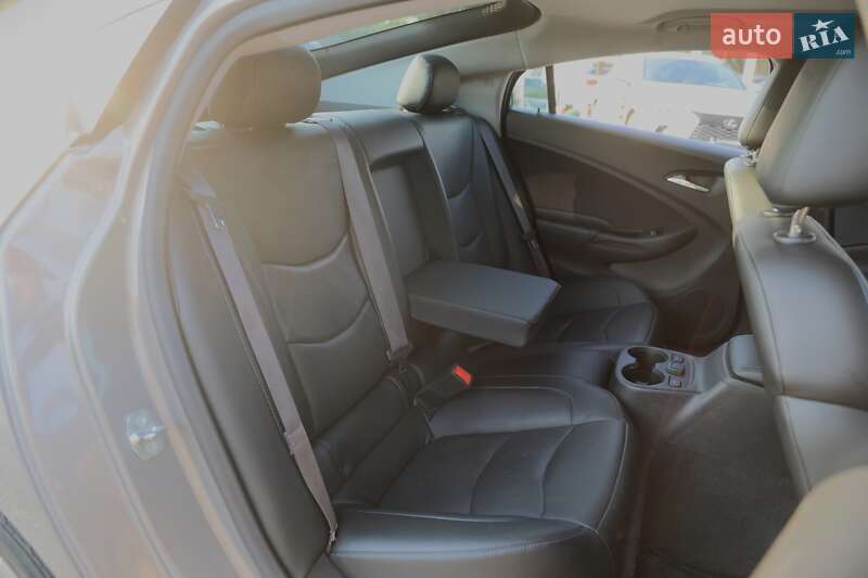 Хэтчбек Chevrolet Volt 2017 в Харькове