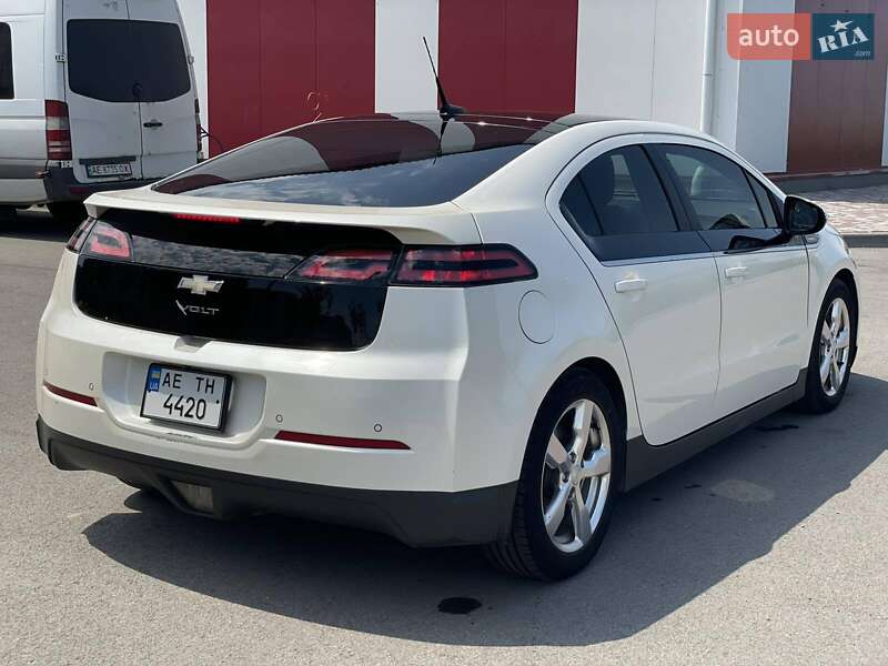 Хэтчбек Chevrolet Volt 2011 в Днепре
