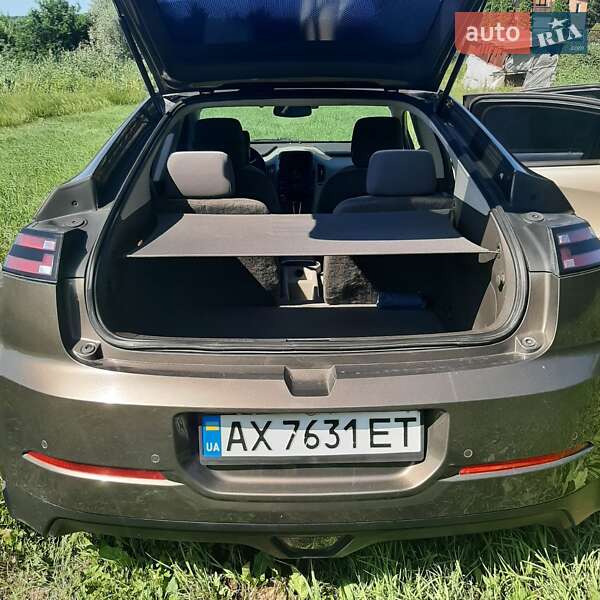 Хэтчбек Chevrolet Volt 2015 в Харькове
