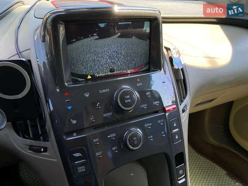 Хэтчбек Chevrolet Volt 2012 в Днепре