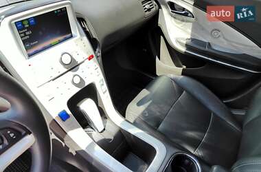 Хэтчбек Chevrolet Volt 2010 в 