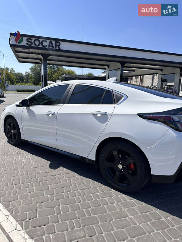 Хэтчбек Chevrolet Volt 2018 в Днепре