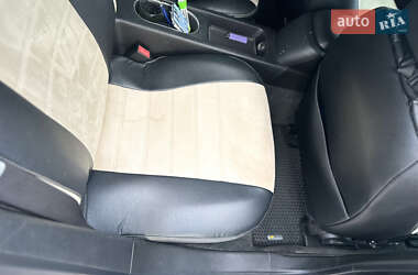 Хэтчбек Chevrolet Volt 2012 в 