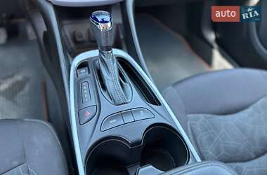 Хэтчбек Chevrolet Volt 2017 в 