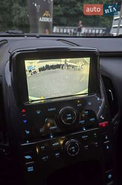 Хэтчбек Chevrolet Volt 2012 в 