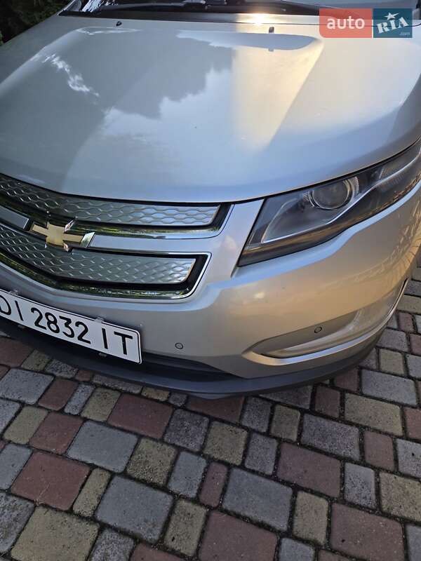 Хэтчбек Chevrolet Volt 2012 в Киеве
