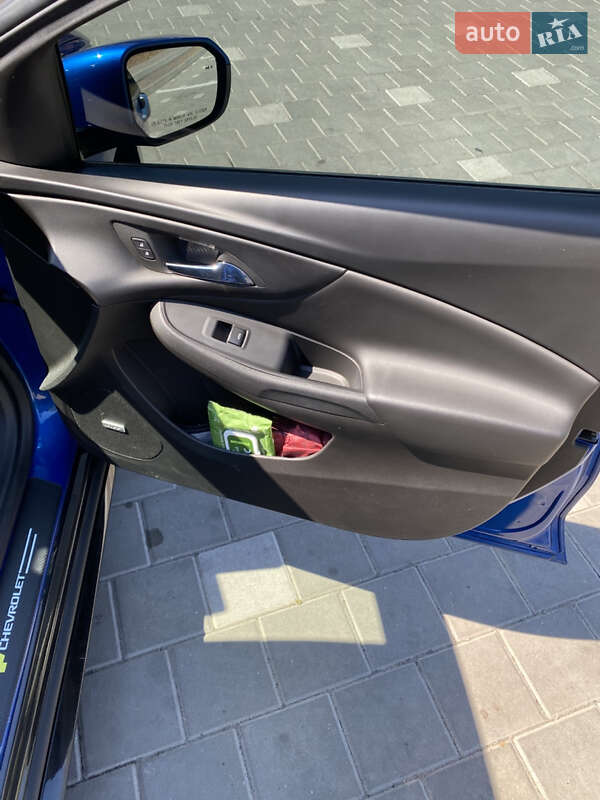 Хэтчбек Chevrolet Volt 2015 в Черкассах