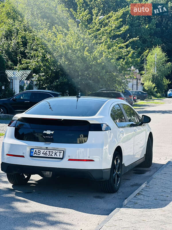 Хэтчбек Chevrolet Volt 2012 в Виннице