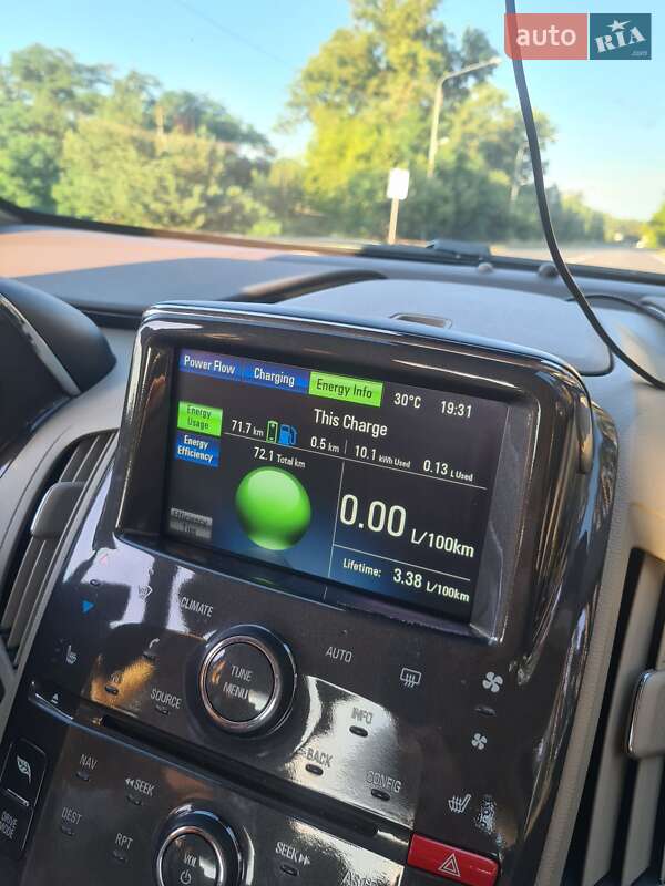 Хэтчбек Chevrolet Volt 2013 в Черкассах