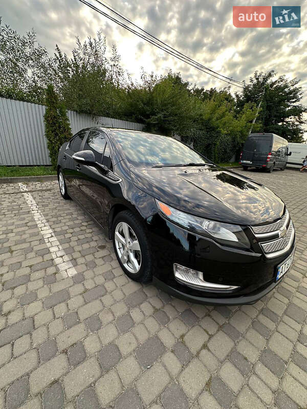 Хэтчбек Chevrolet Volt 2011 в Ивано-Франковске