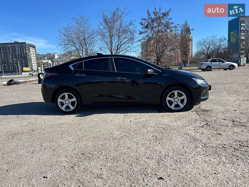 Хэтчбек Chevrolet Volt 2016 в Львове