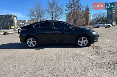 Хэтчбек Chevrolet Volt 2016 в 