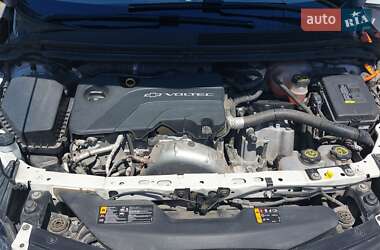 Хэтчбек Chevrolet Volt 2015 в 