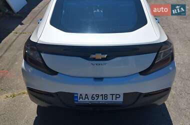 Хэтчбек Chevrolet Volt 2015 в 