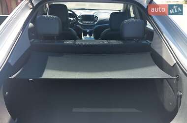 Хэтчбек Chevrolet Volt 2015 в 