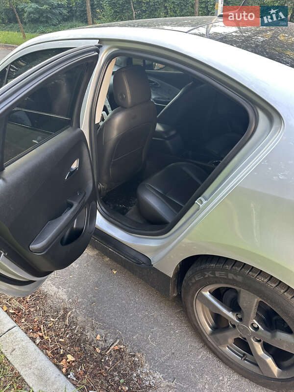 Хетчбек Chevrolet Volt 2010 в Києві