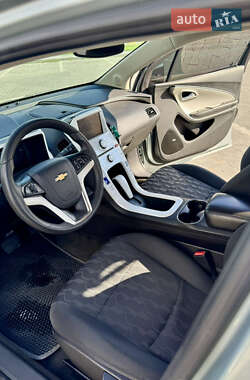 Хэтчбек Chevrolet Volt 2011 в 