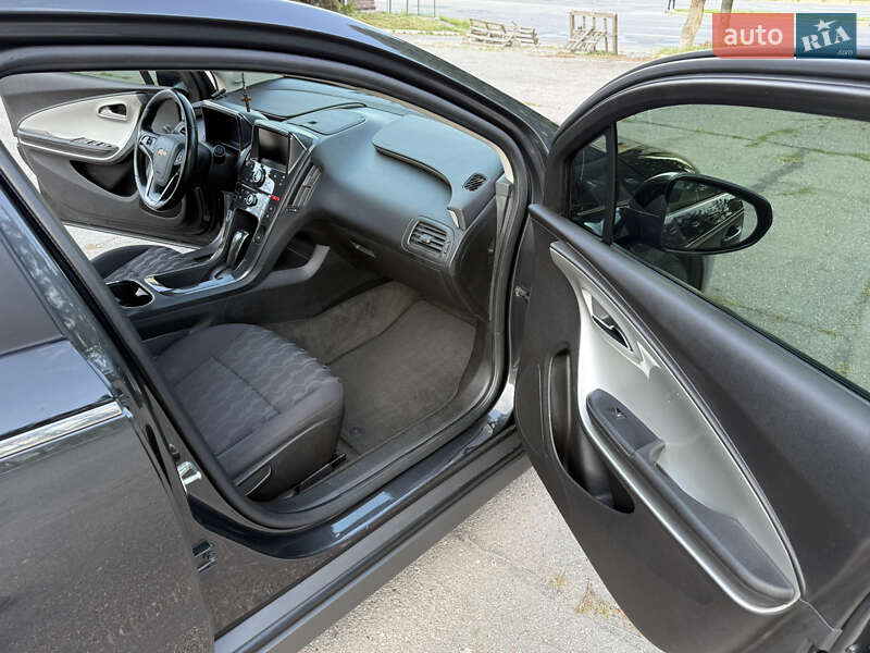 Хэтчбек Chevrolet Volt 2015 в Харькове