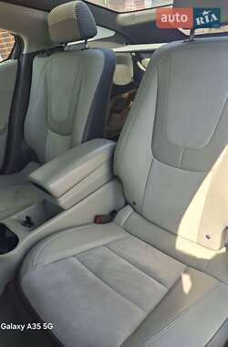 Хетчбек Chevrolet Volt 2014 в 