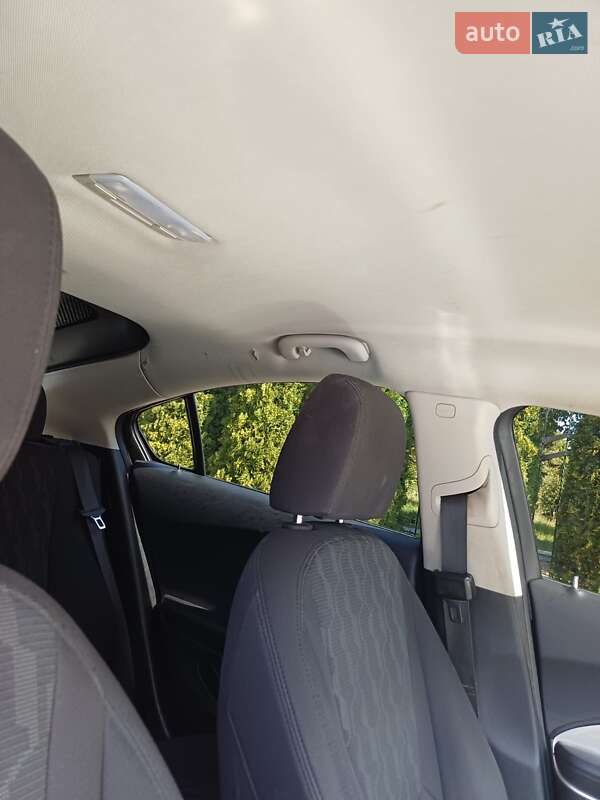 Хетчбек Chevrolet Volt 2013 в Долині фото 9 Хетчбек Chevrolet Volt 2013 в Долині