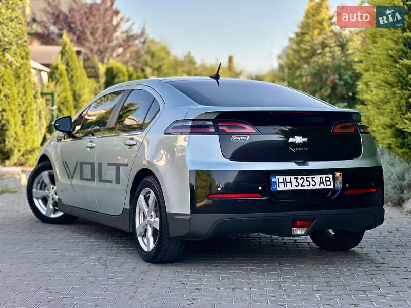 Хэтчбек Chevrolet Volt 2011 в Одессе