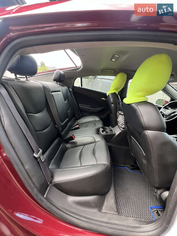 Хэтчбек Chevrolet Volt 2015 в Киеве фото 14 Хэтчбек Chevrolet Volt 2015 в Киеве