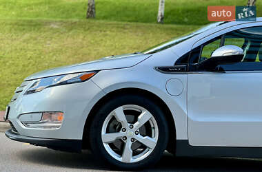 Хэтчбек Chevrolet Volt 2011 в 