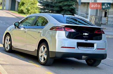Хэтчбек Chevrolet Volt 2011 в 