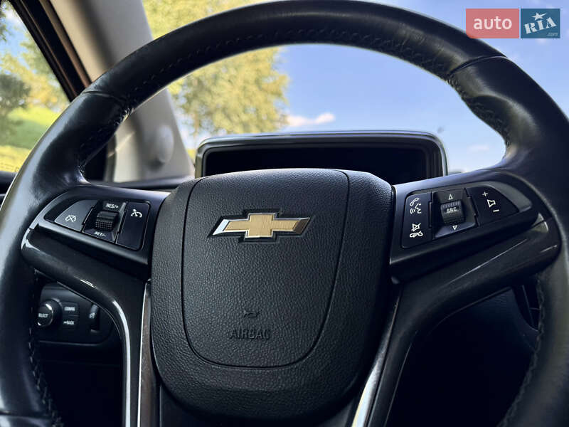 Хэтчбек Chevrolet Volt 2011 в Киеве