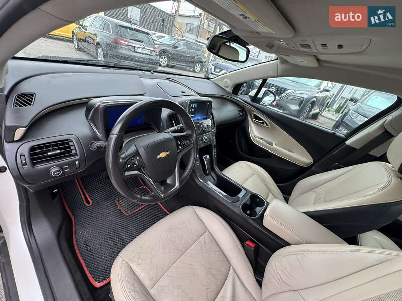 Хэтчбек Chevrolet Volt 2011 в Запорожье