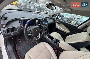 Хэтчбек Chevrolet Volt 2011 в 