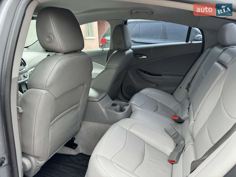 Хэтчбек Chevrolet Volt 2018 в Кременце