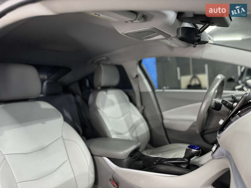 Хэтчбек Chevrolet Volt 2018 в Кременце