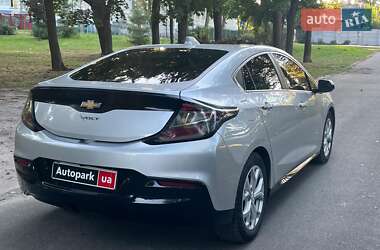 Хэтчбек Chevrolet Volt 2016 в 