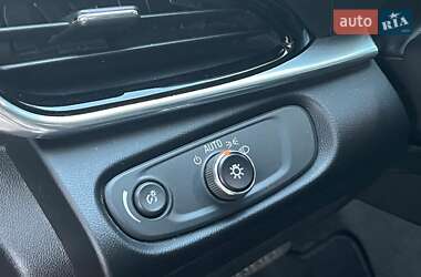 Хэтчбек Chevrolet Volt 2016 в 