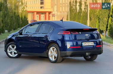Хэтчбек Chevrolet Volt 2012 в 