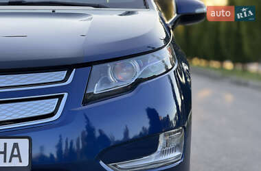 Хэтчбек Chevrolet Volt 2012 в 