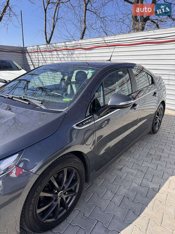 Хетчбек Chevrolet Volt 2012 в Чернівцях фото 3 Хетчбек Chevrolet Volt 2012 в Чернівцях