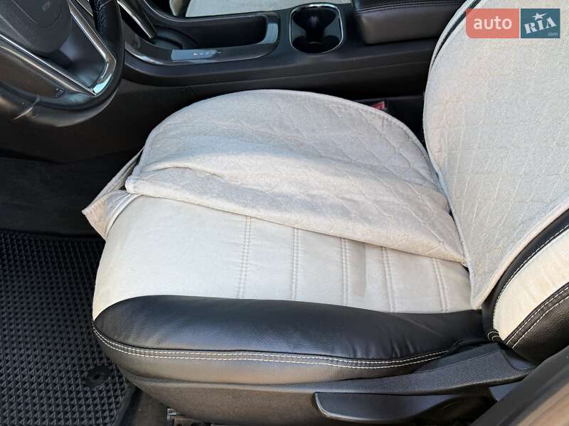 Хэтчбек Chevrolet Volt 2012 в Борисполе