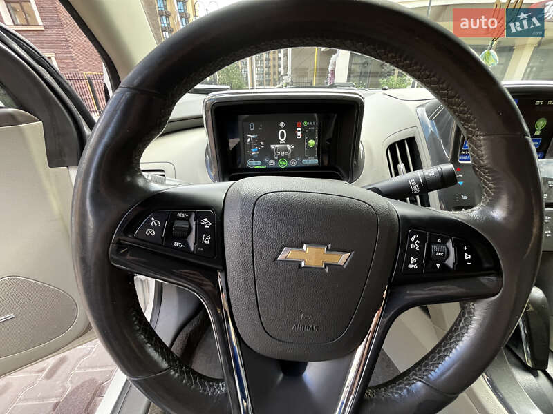 Хэтчбек Chevrolet Volt 2013 в Киеве