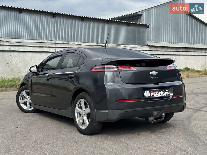 Хэтчбек Chevrolet Volt 2014 в Киеве