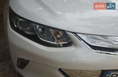 Хэтчбек Chevrolet Volt 2015 в 