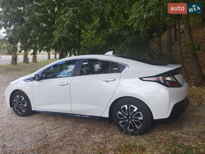 Хэтчбек Chevrolet Volt 2015 в Черкассах фото 14 Хэтчбек Chevrolet Volt 2015 в Черкассах