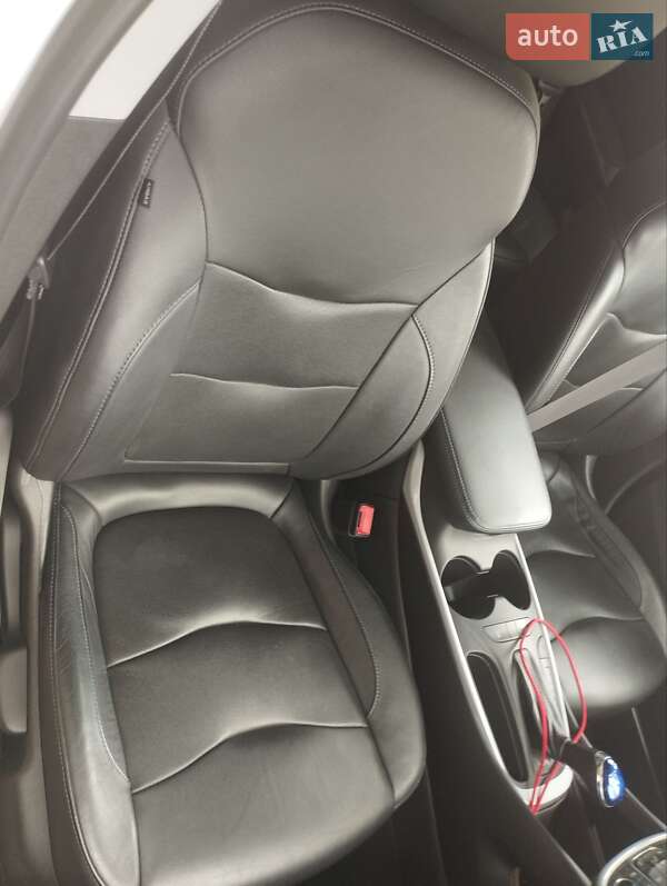 Хэтчбек Chevrolet Volt 2015 в Черкассах фото 37 Хэтчбек Chevrolet Volt 2015 в Черкассах