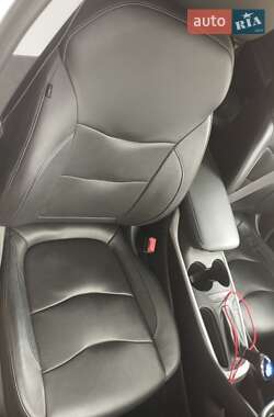 Хэтчбек Chevrolet Volt 2015 в 
