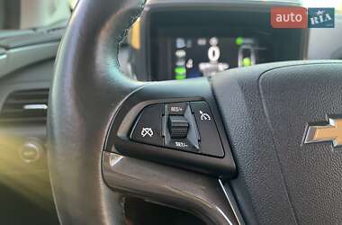 Хэтчбек Chevrolet Volt 2015 в 