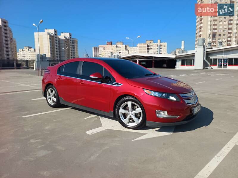 Хэтчбек Chevrolet Volt 2011 в Киеве