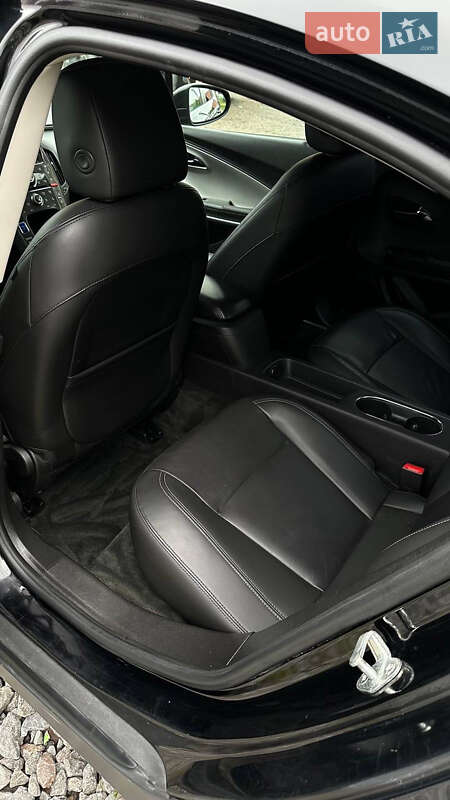 Хэтчбек Chevrolet Volt 2010 в Львове