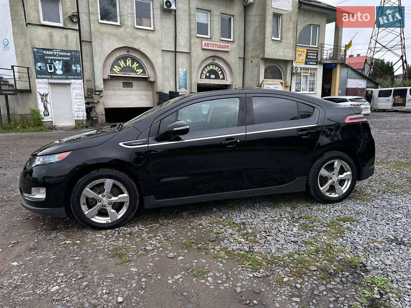 Хэтчбек Chevrolet Volt 2010 в Львове