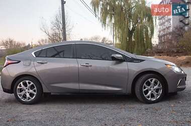 Хэтчбек Chevrolet Volt 2016 в 